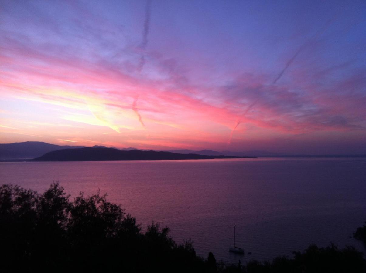 Готель Maria Corfu Loustri Gimari Екстер'єр фото